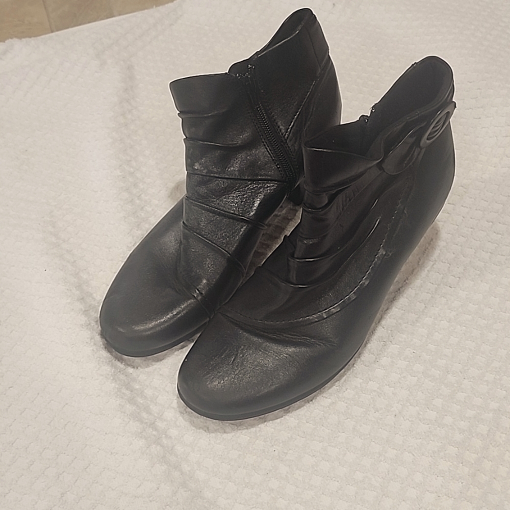 Womens boots